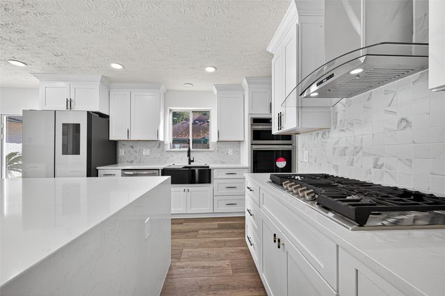 3006 Golden Hills Lane, Missouri City, TX 77459