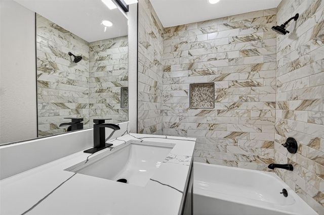 3006 Golden Hills Lane, Missouri City, TX 77459