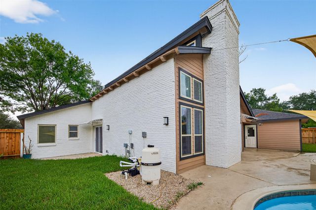 3006 Golden Hills Lane, Missouri City, TX 77459