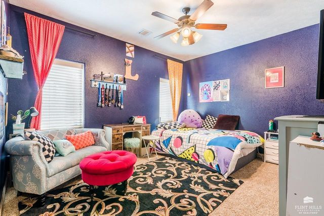 1205 S Mill Point Circle, Manhattan, KS 66503