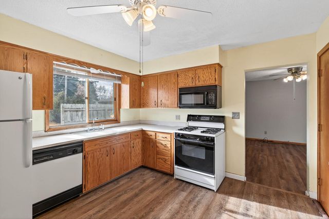 2014 Carnelian Lane, Eagan, MN 55122