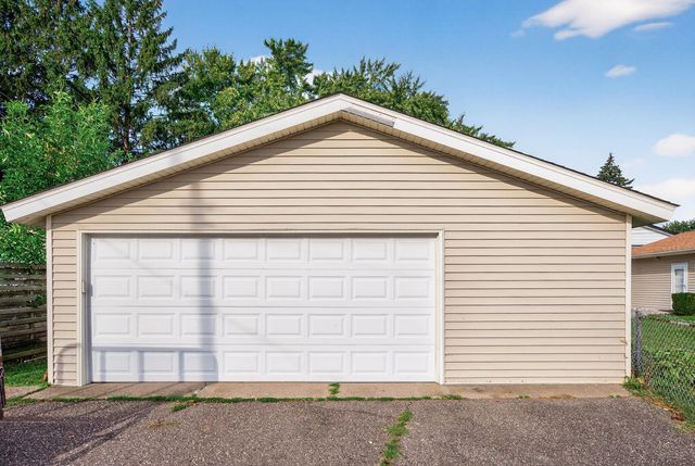 2014 Carnelian Lane, Eagan, MN 55122