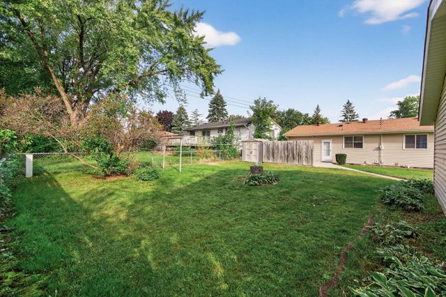 2014 Carnelian Lane, Eagan, MN 55122