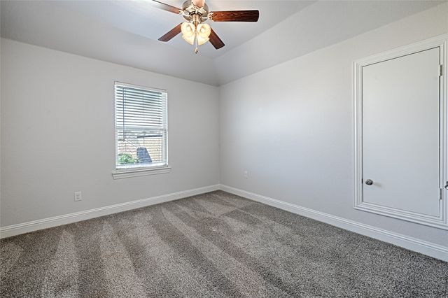 10800 Cobalt Drive, Aubrey, TX 76227