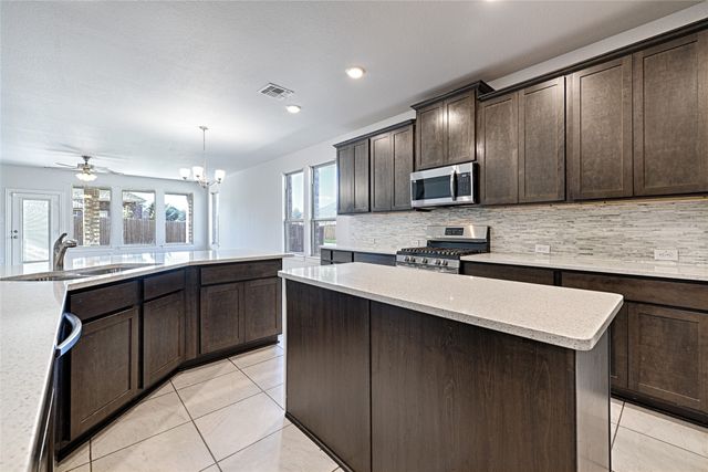 10800 Cobalt Drive, Aubrey, TX 76227
