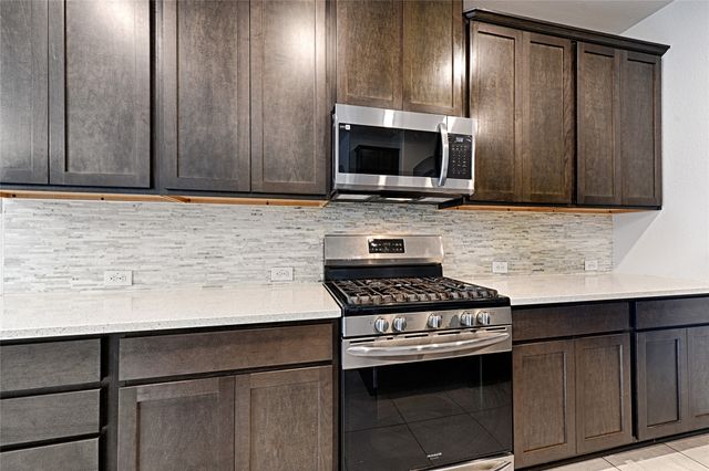 10800 Cobalt Drive, Aubrey, TX 76227