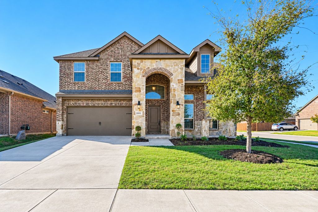 10800 Cobalt Drive, Aubrey, TX 76227