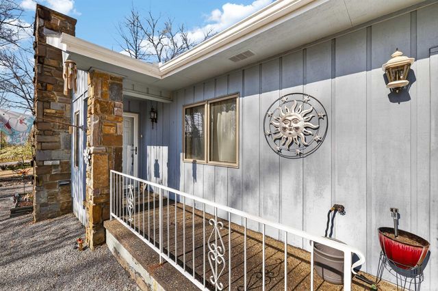 39 Huesca Way, Hot Springs Village, AR 71909