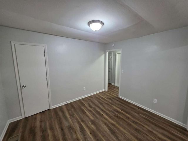 1214 S Broad Street, Monroe, GA 30655