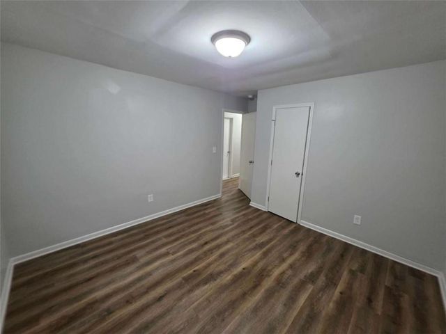 1214 S Broad Street, Monroe, GA 30655