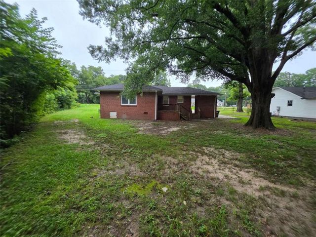1214 S Broad Street, Monroe, GA 30655