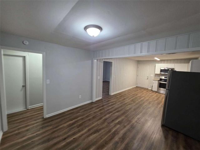 1214 S Broad Street, Monroe, GA 30655