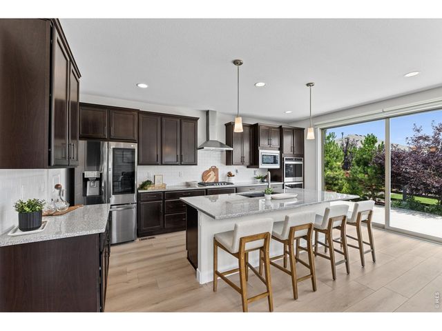 2119 Setting Sun Dr, Windsor, CO 80550