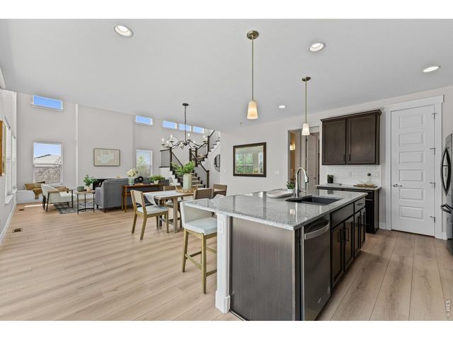 2119 Setting Sun Dr, Windsor, CO 80550