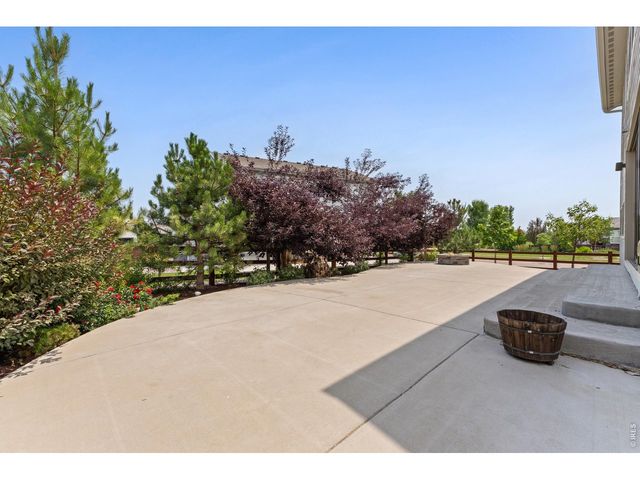 2119 Setting Sun Dr, Windsor, CO 80550
