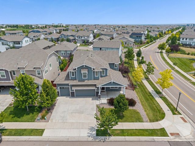 2119 Setting Sun Dr, Windsor, CO 80550