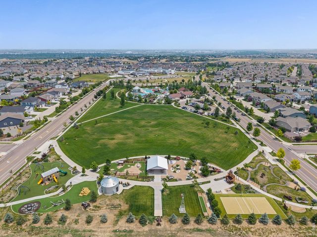 2119 Setting Sun Dr, Windsor, CO 80550