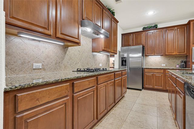 20523 Stoneroses Trail, Richmond, TX 77406