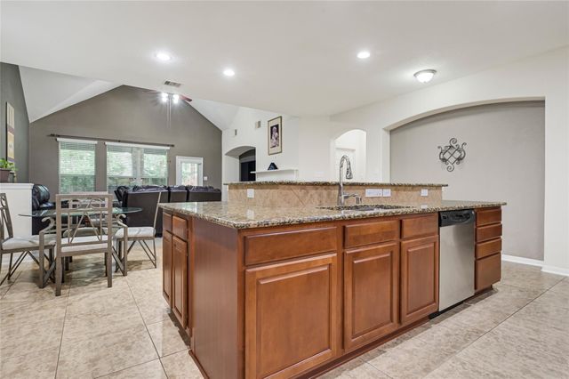20523 Stoneroses Trail, Richmond, TX 77406