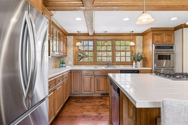 6120 Hadley Avenue S, Cottage Grove, MN 55016