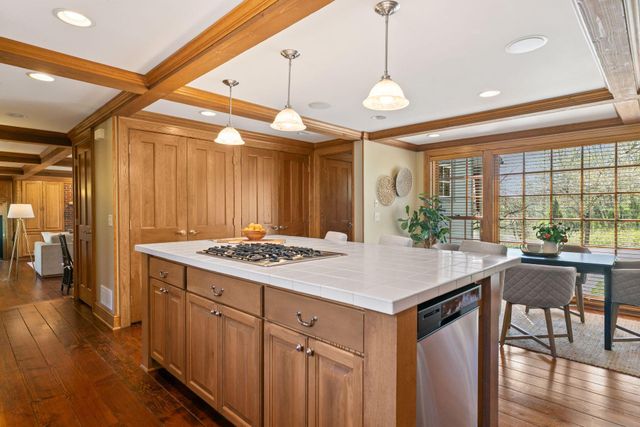 6120 Hadley Avenue S, Cottage Grove, MN 55016