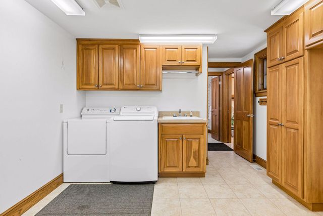 6120 Hadley Avenue S, Cottage Grove, MN 55016