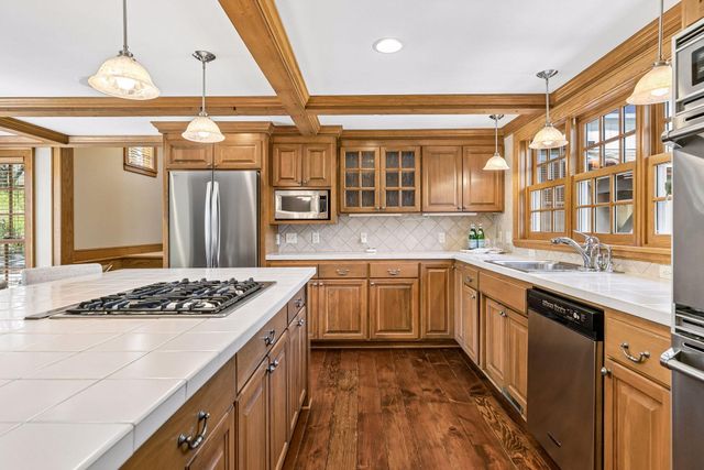 6120 Hadley Avenue S, Cottage Grove, MN 55016