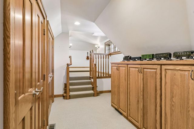 6120 Hadley Avenue S, Cottage Grove, MN 55016