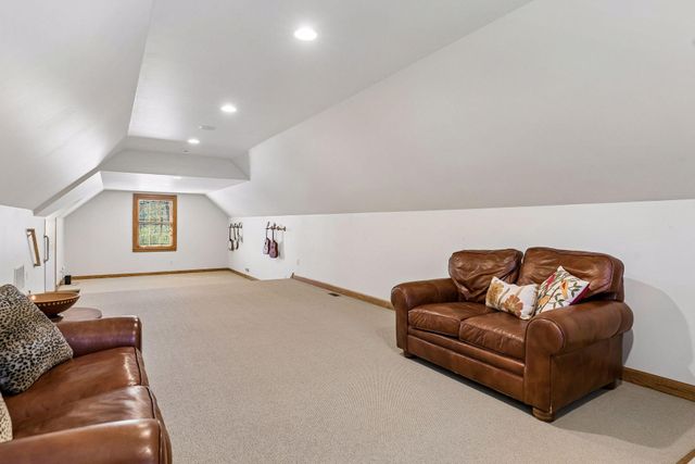 6120 Hadley Avenue S, Cottage Grove, MN 55016