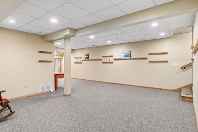 6120 Hadley Avenue S, Cottage Grove, MN 55016