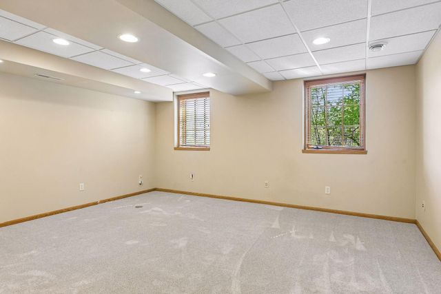 6120 Hadley Avenue S, Cottage Grove, MN 55016