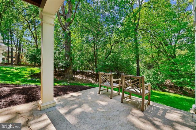 6904 EARLSGATE WAY, North Bethesda, MD 20852