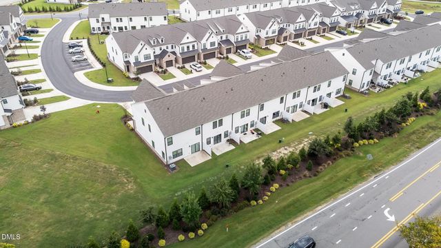 96 Periwinkle Place, Clayton, NC 27527