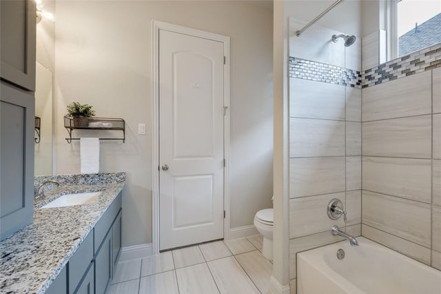 7425 Pace Ravine DR, Lago Vista, TX 78645