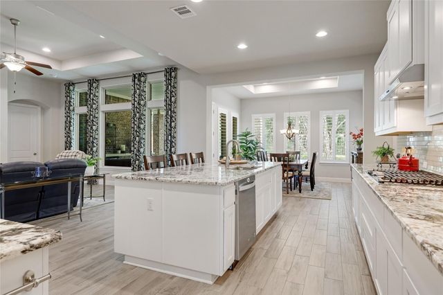 7425 Pace Ravine DR, Lago Vista, TX 78645