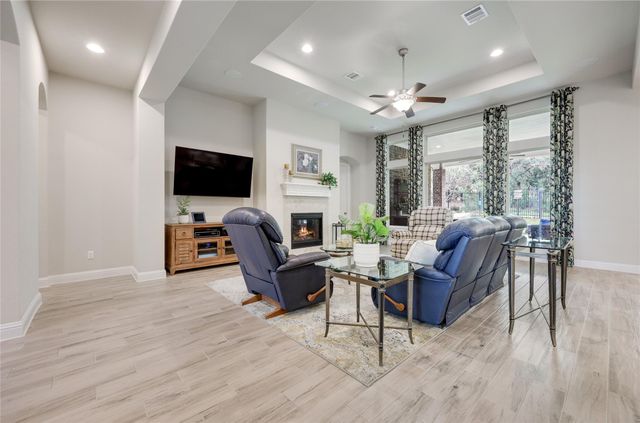 7425 Pace Ravine DR, Lago Vista, TX 78645