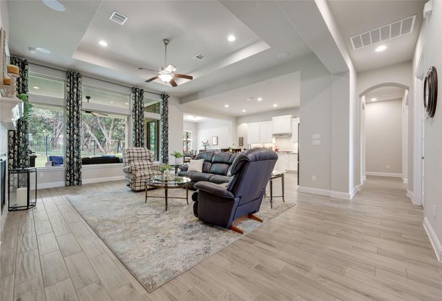 7425 Pace Ravine DR, Lago Vista, TX 78645