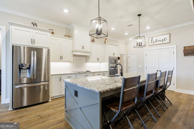 7280 Mill Ridge Drive, Hahira, GA 31632