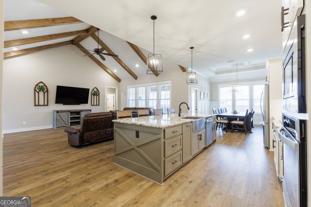 7280 Mill Ridge Drive, Hahira, GA 31632