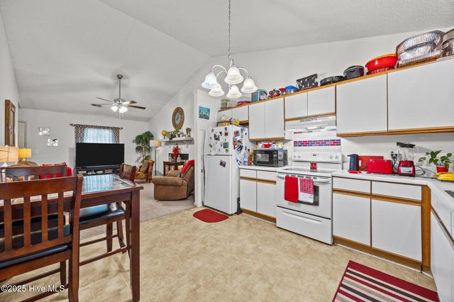 2010 Shadowood Court A, Greenville, NC 27858