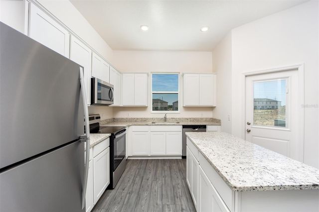 690 POPPY LANE, Dundee, FL 33838