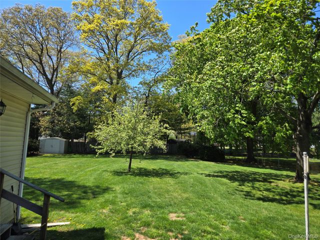 2758 N. Cedar Avenue, Ronkonkoma, NY 11779