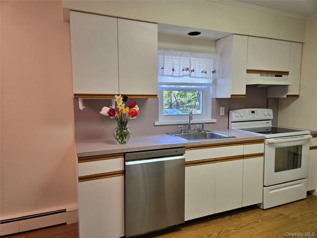 2758 N. Cedar Avenue, Ronkonkoma, NY 11779