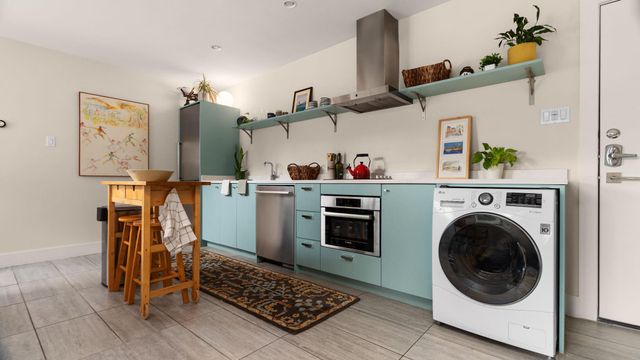 1208 Enfield RD 204, Austin, TX 78703