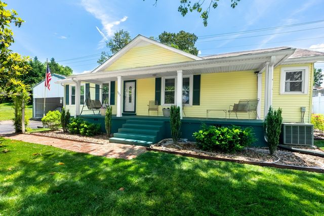 1247 South Pawnee Drive, Springfield, TN 37172