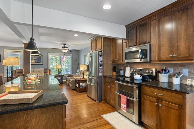 1247 South Pawnee Drive, Springfield, TN 37172