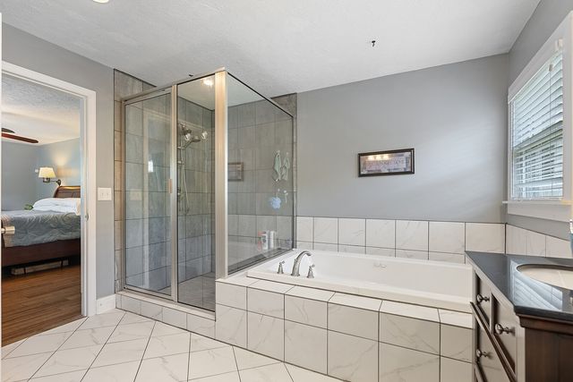 1247 South Pawnee Drive, Springfield, TN 37172
