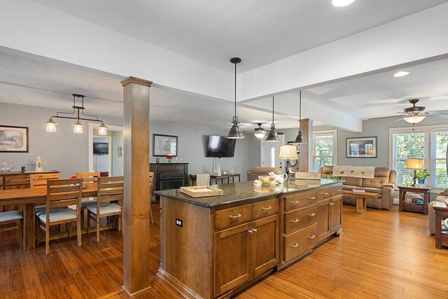 1247 South Pawnee Drive, Springfield, TN 37172