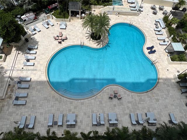 400 S Pointe Dr 707, Miami Beach, FL 33139