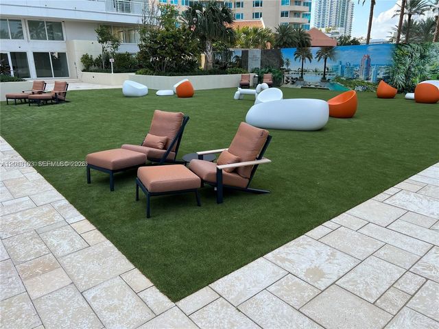400 S Pointe Dr 707, Miami Beach, FL 33139
